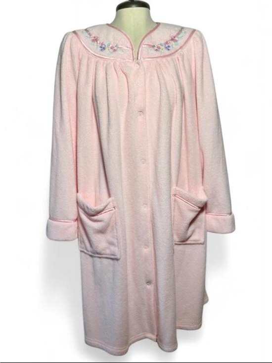 Morning Glory by Jasmine Rose Other - Pink Chenille House Coat Robe Floral Embroidered Button Front Pockets size L